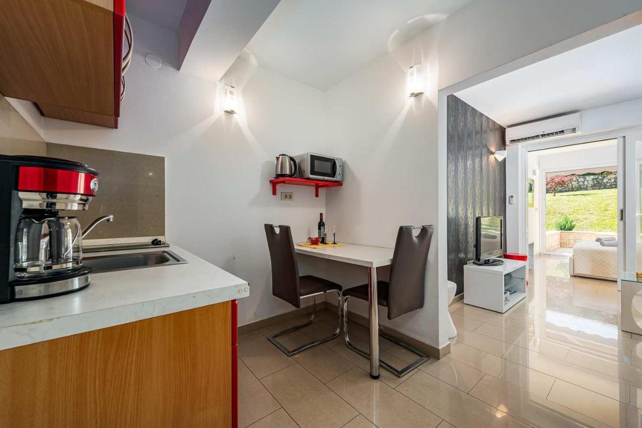 Studio Bianca & Jasna Apartment