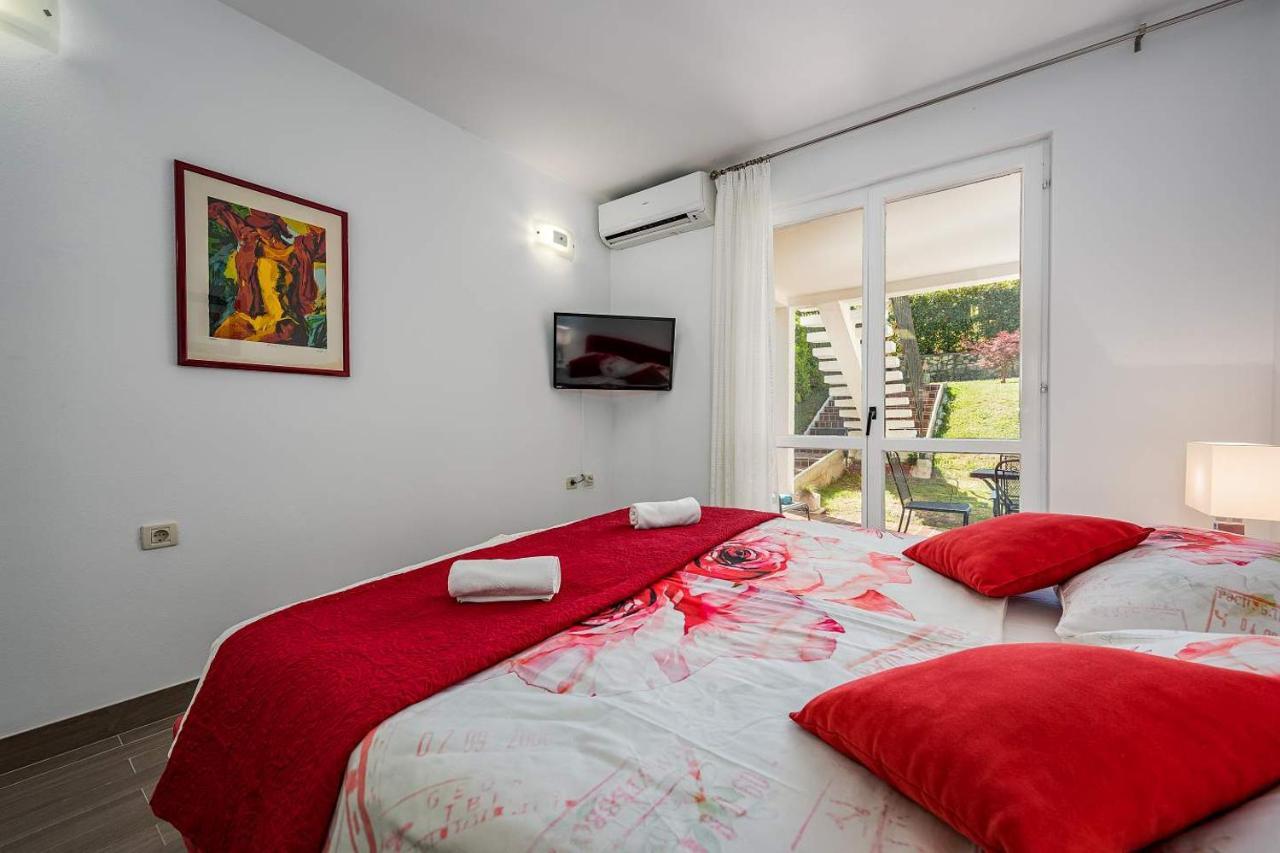 Studio Bianca & Jasna Apartment